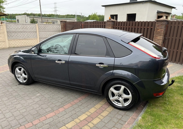 Ford Focus cena 16500 przebieg: 165200, rok produkcji 2009 z Zgierz małe 277
